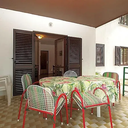 Hotel 1057 4*