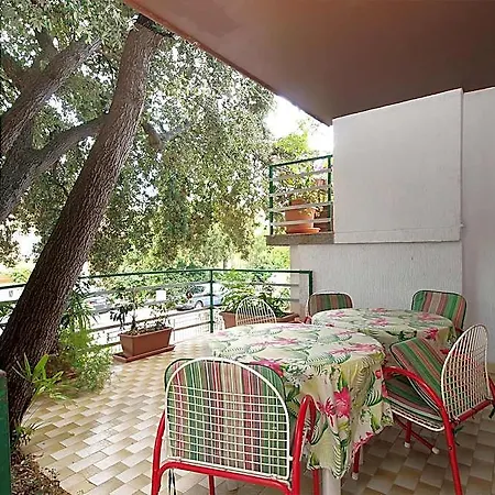 1057 Hotel Pula